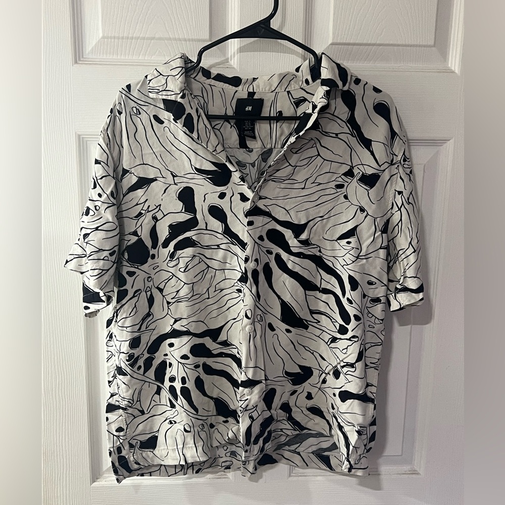 H&M Black and White Men's Shirt